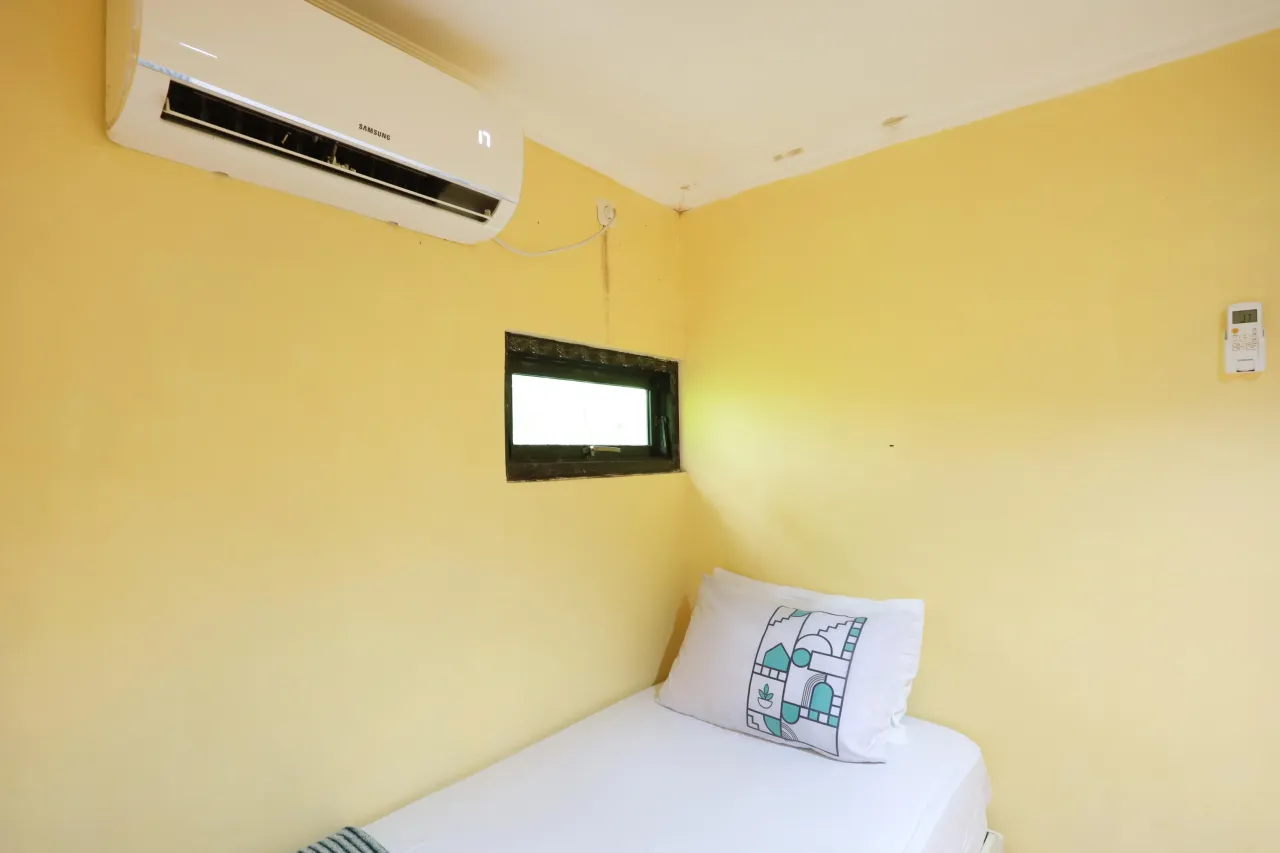 Khodijah Kost Lowokwaru Malang Regular Single B
