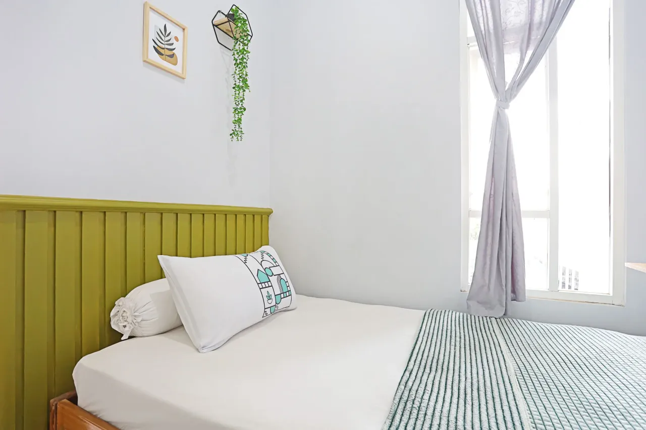 Megumi House Tegalgando Malang Pocket Single A