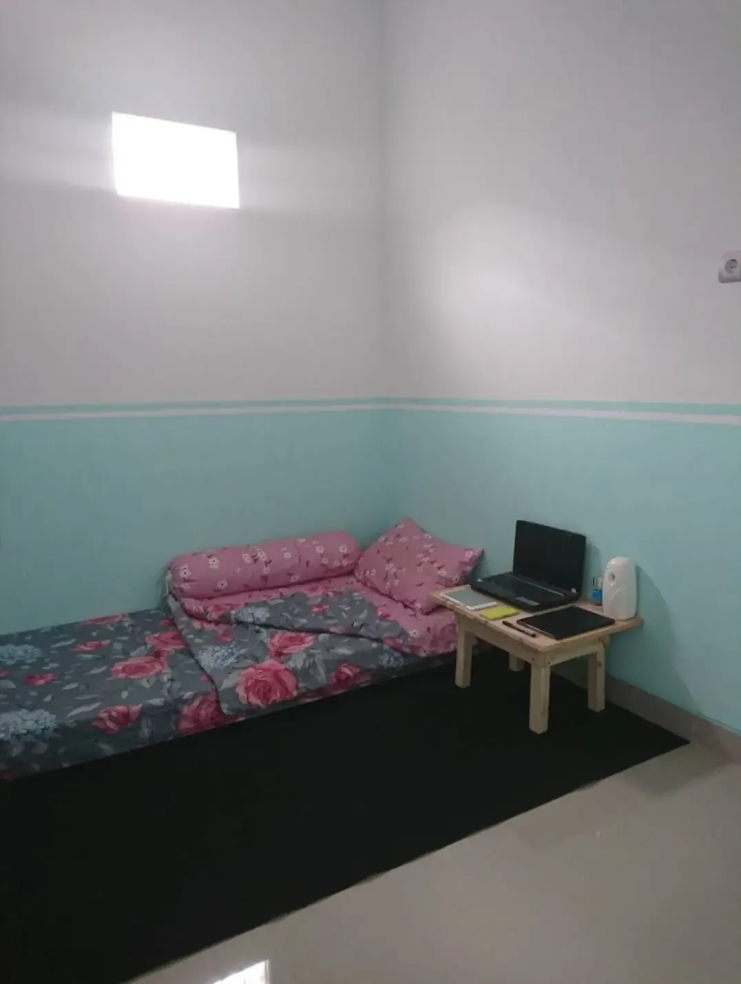 Kos Assakinah Putri dpn RAIZE UMM Hotel 106
