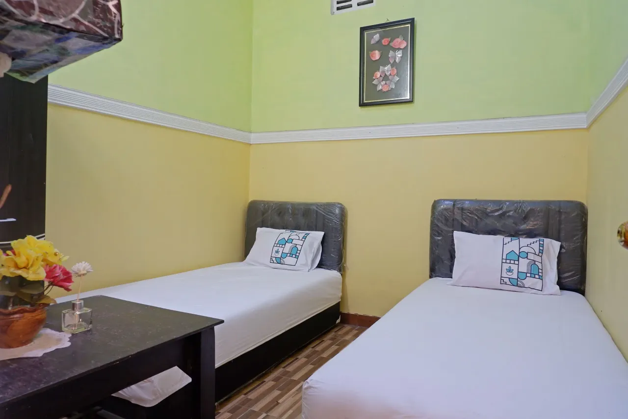 Derisfa Homestay Velodrome Malang Compact Twin A