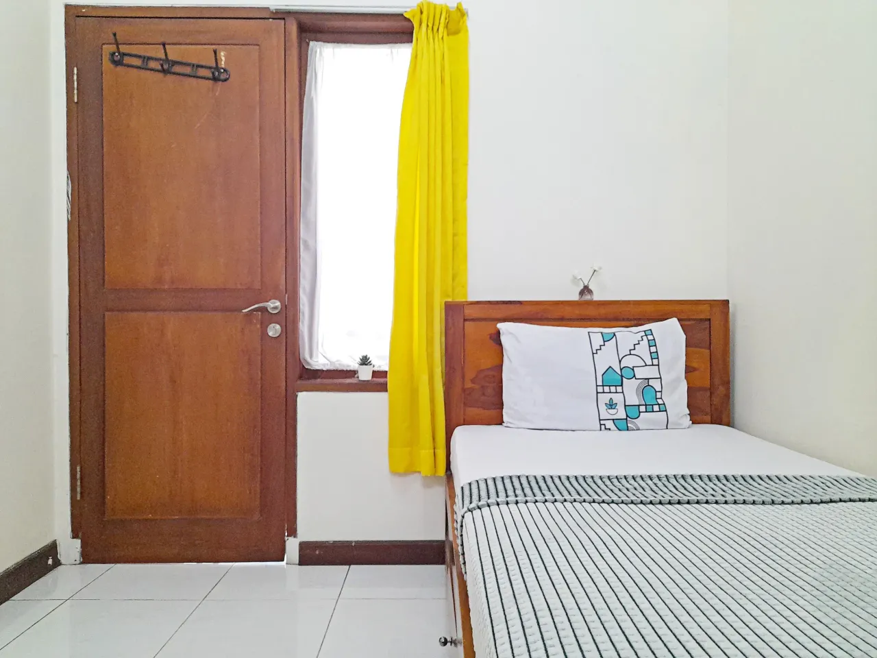 Muararajeun 27 Supratman Bandung Compact Single - Foto Utama