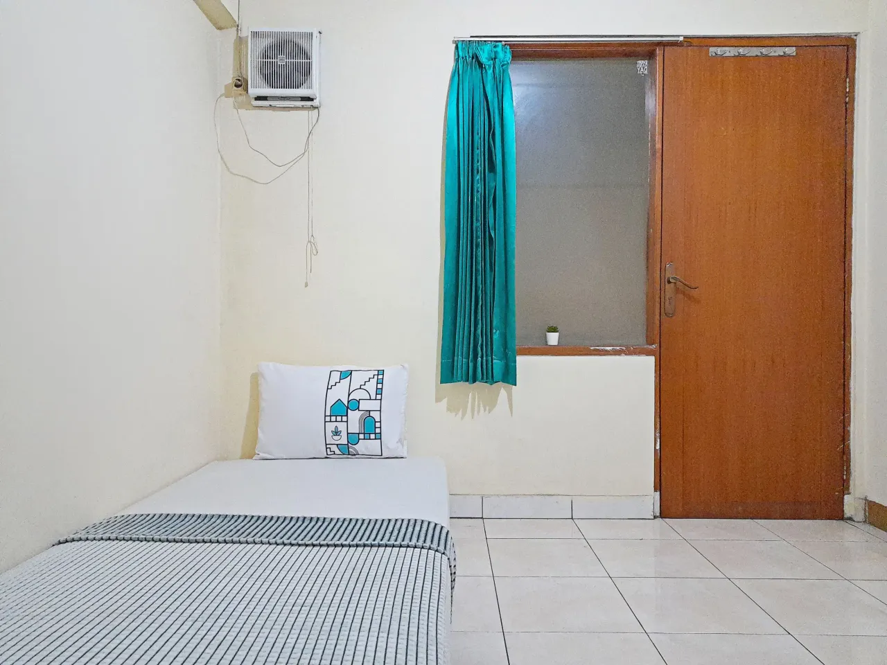 Sky House Surya Sumantri Bandung Regular Single A - Foto Utama