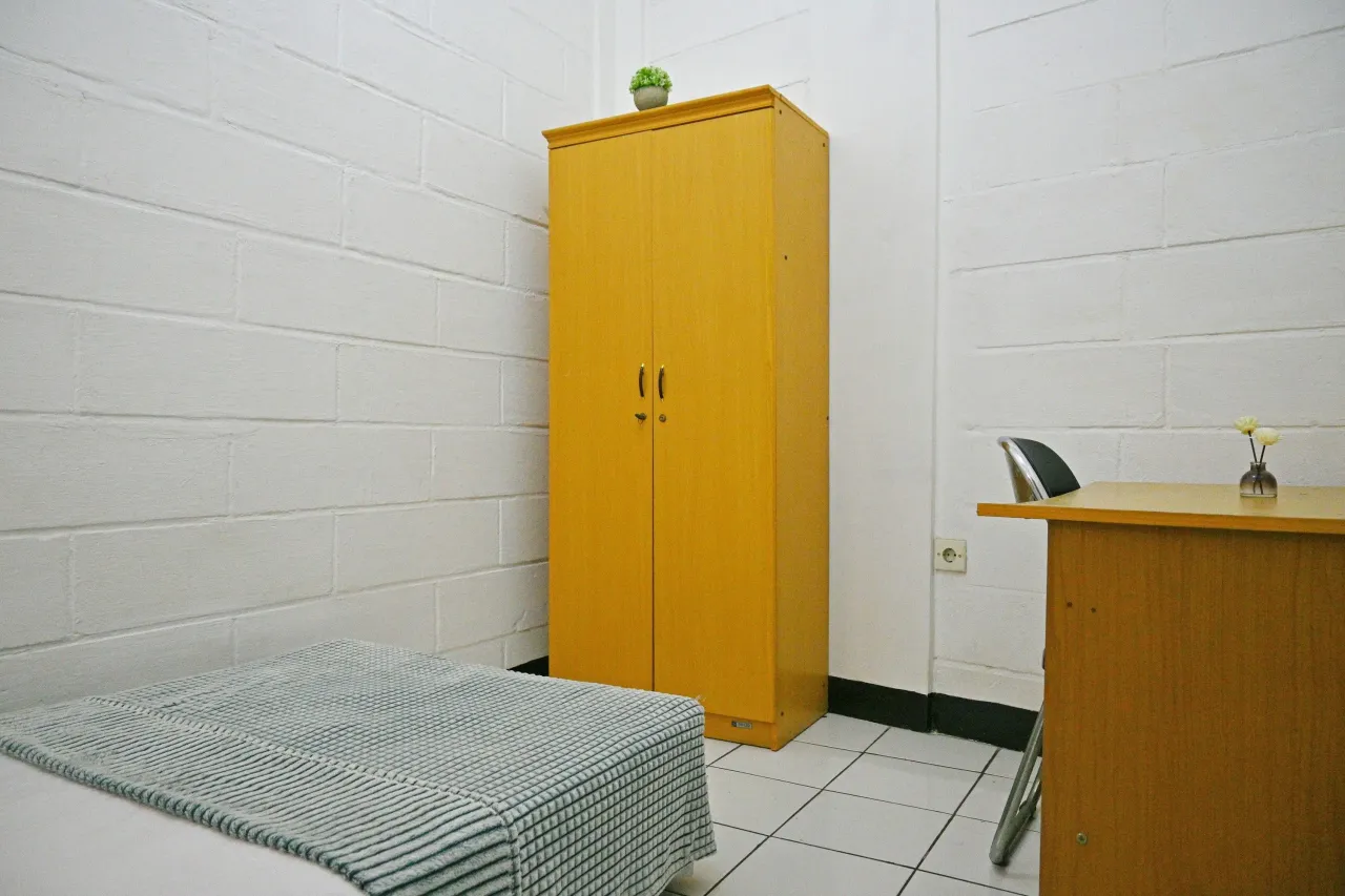 Elora House Cibogo Bandung Pocket Single - Foto 3