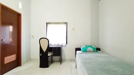 Cikutra Home Neglasari Bandung Master Queen A - Foto 4