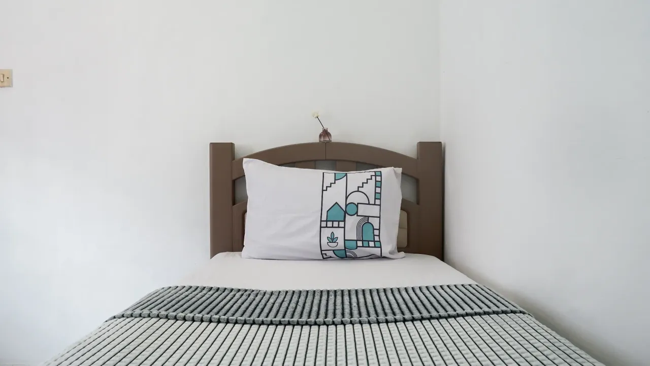 Urwatulwutsqo House Cisitu Dago Bandung Pocket Single B