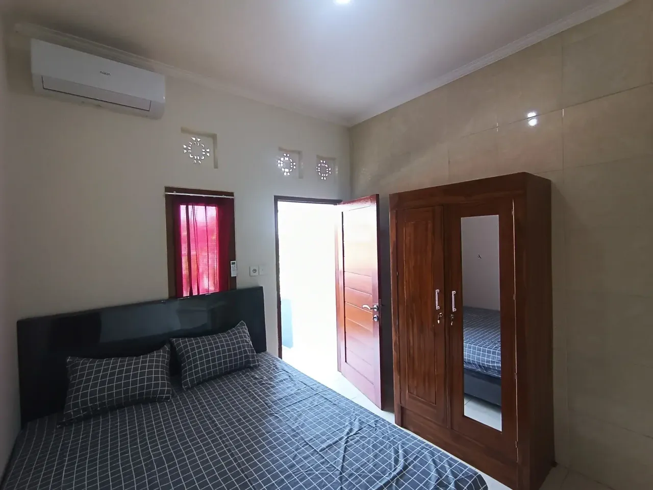 Rumah Kost Astina Living 2 Standard - Foto 2