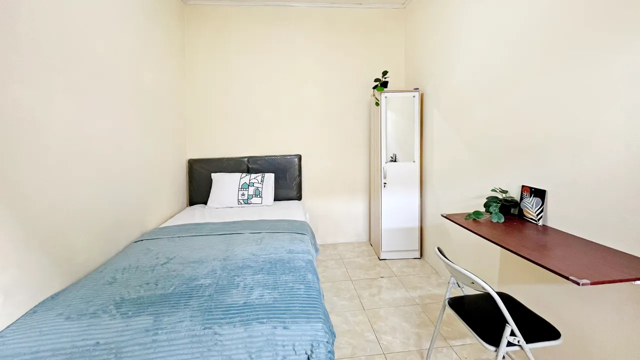 Uma Kost Ninety-Nine Cipulir Pesanggrahan Pocket Full A - Foto 2