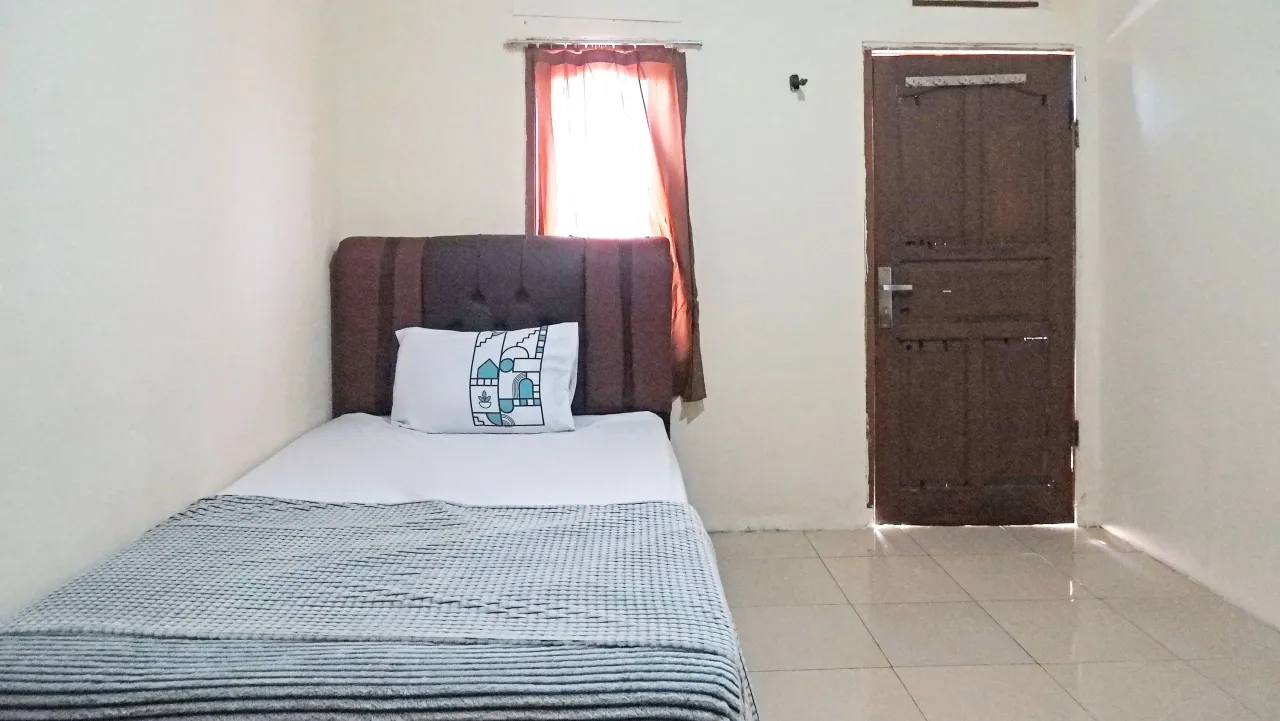 Rayfa House Pasar Minggu Regular Single - Foto Utama
