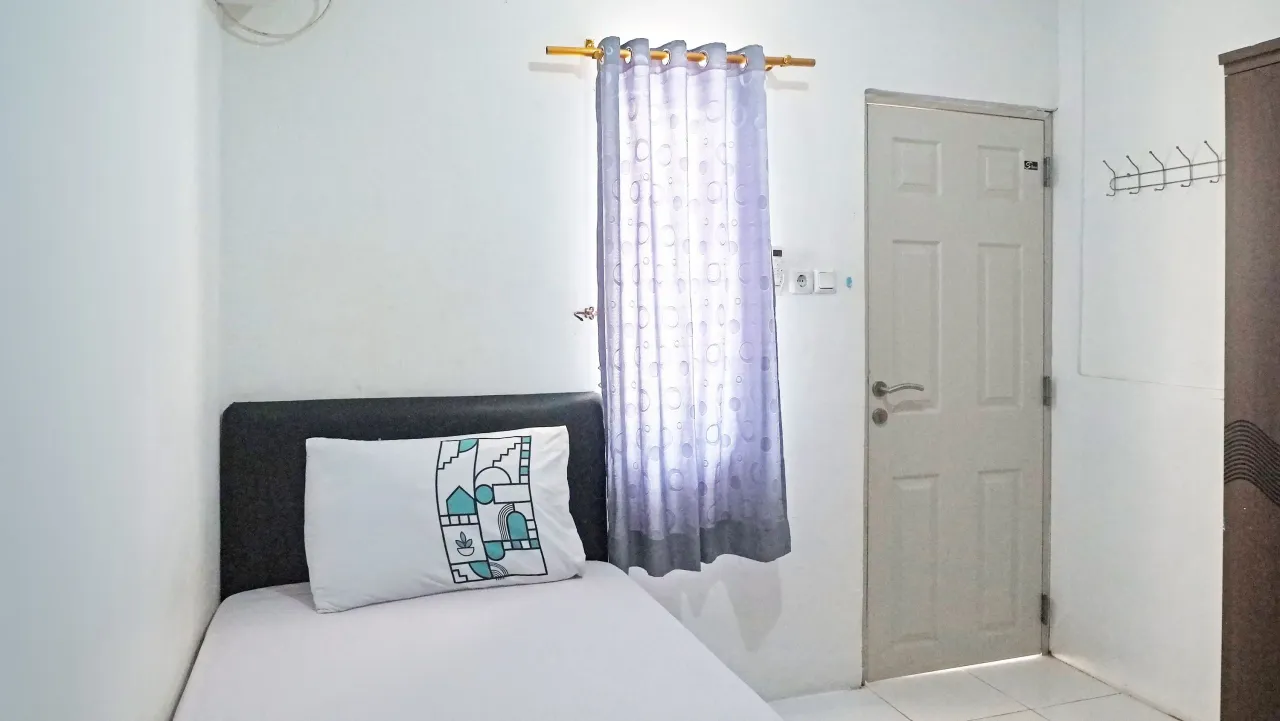Cat Lovers Home Pulo Blok M Pocket Single A - Foto Utama
