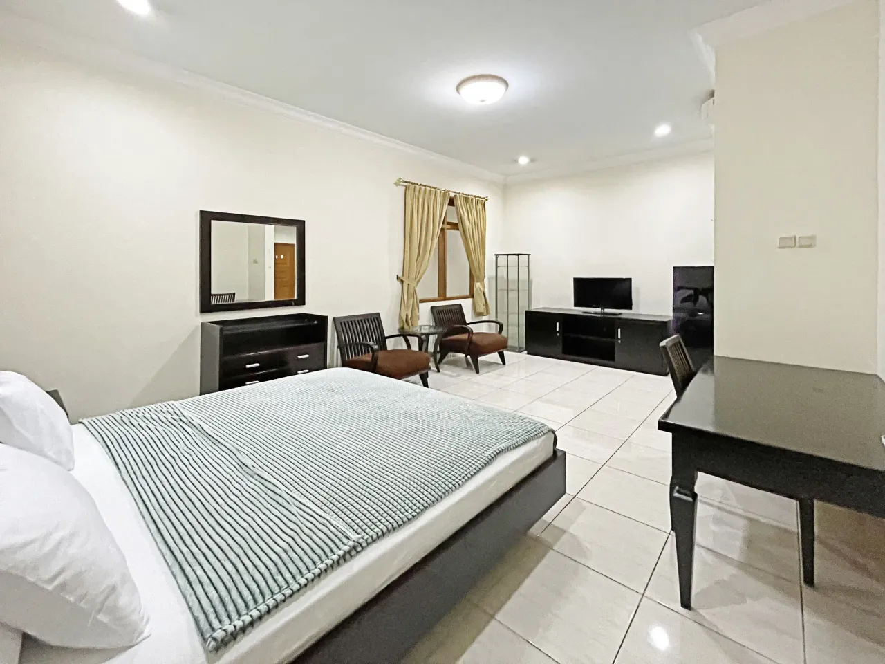 Ambassador Residence Kuningan Studio King A - Foto 3