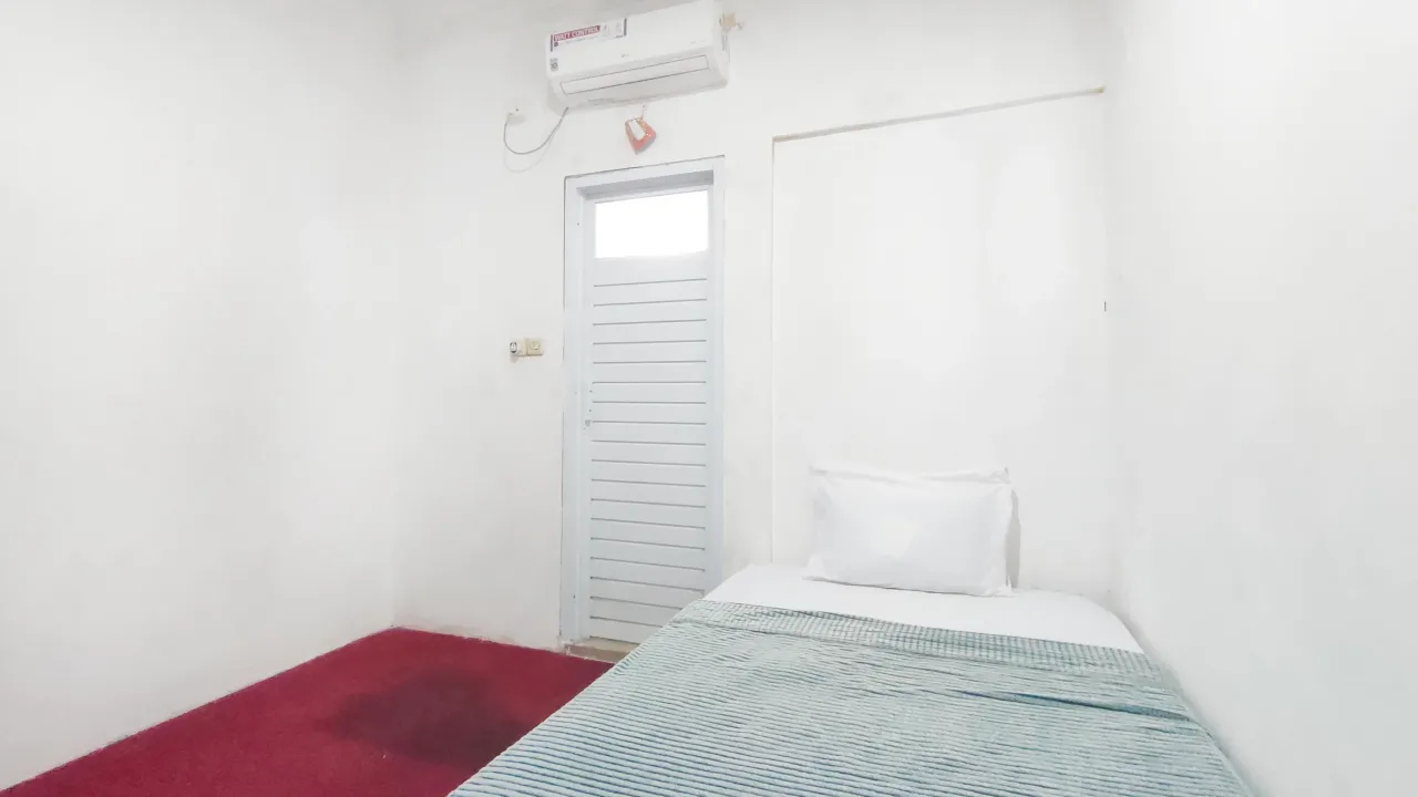 Merah Putih Kost 2 Jagakarsa Regular Single - Foto 3