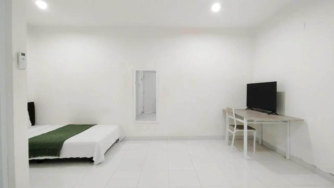 Loby Guesthouse Kemandoran Senayan Executive Single B - Foto 2