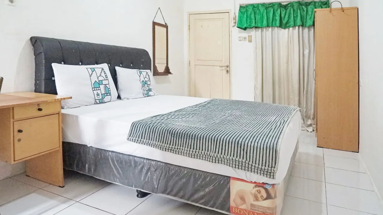 Cat Lovers Home Pulo Blok M Superior Queen B - Foto Utama