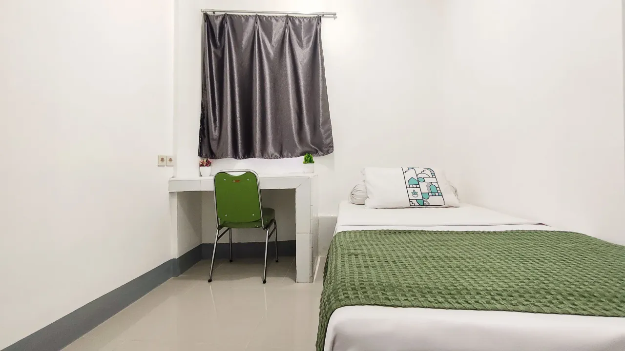 Uma Kost Griya Tambora Compact Single B - Foto Utama