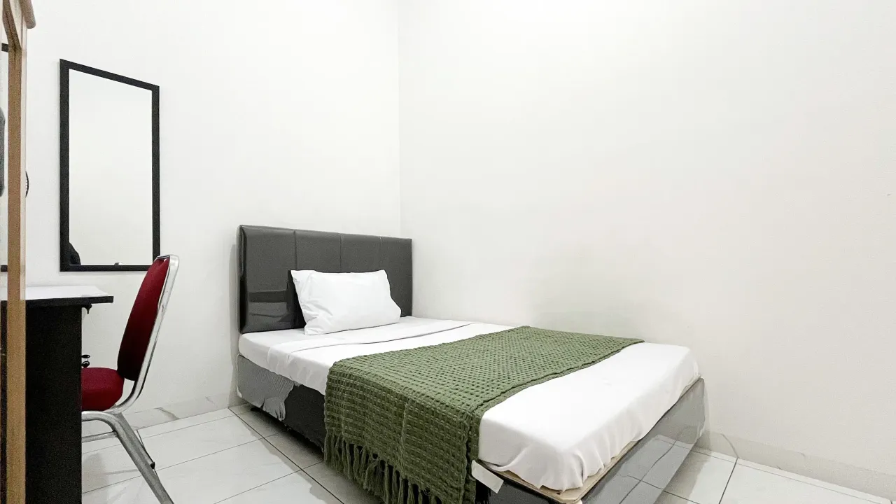 Kossini Jelambar Compact Full B - Foto Utama