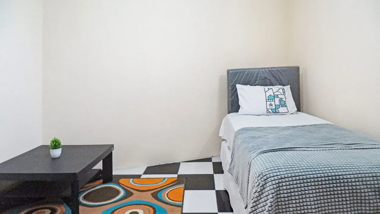 Wisma Puspita Putri Depok Regular Single