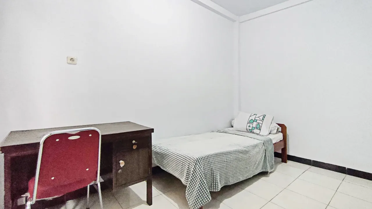 Wisma Violet Margonda Beji Depok Regular Single A