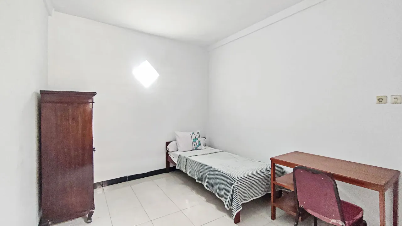 Wisma Violet Margonda Beji Depok Superior Single B