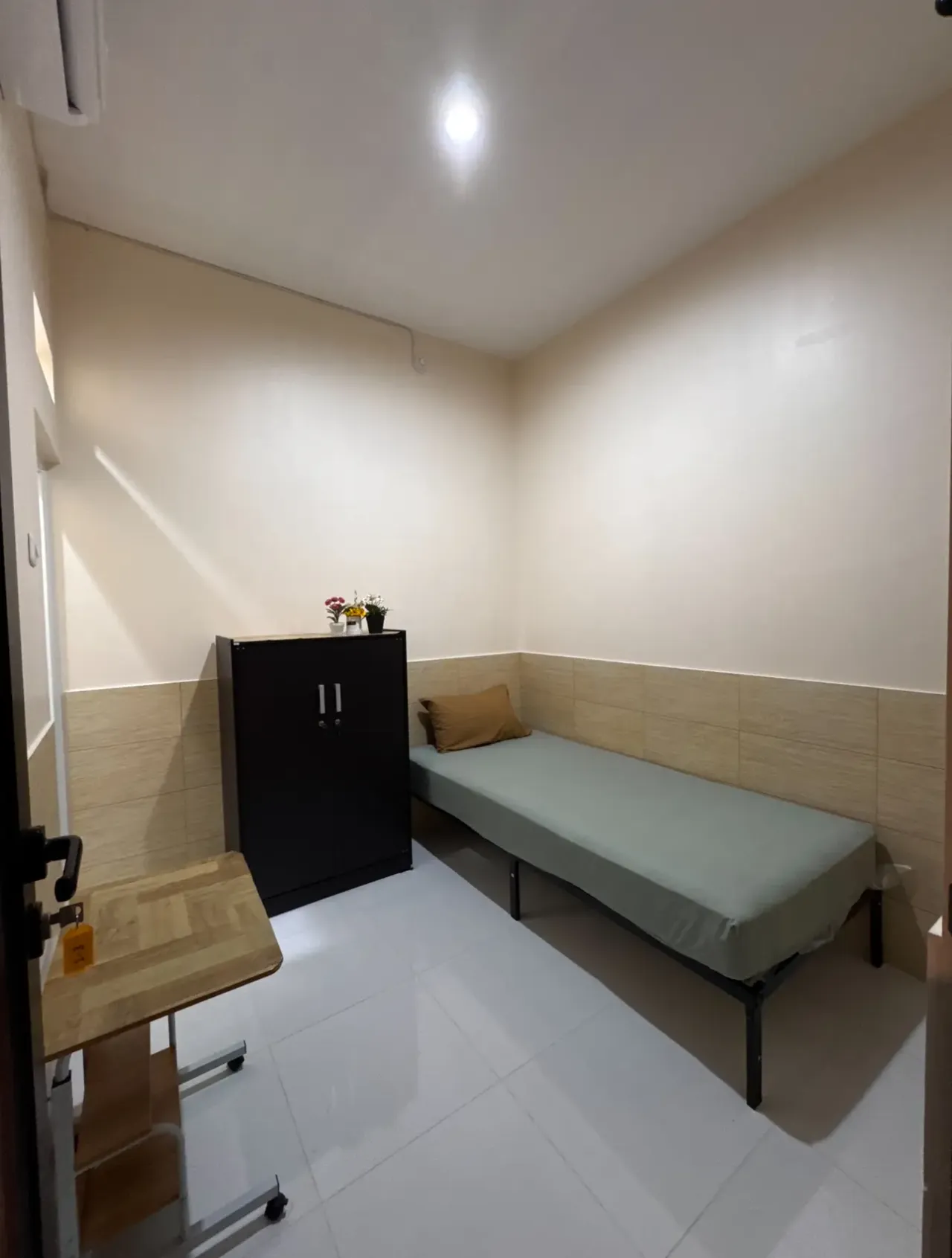 Kos putri jasmine      Kamar StandardAC