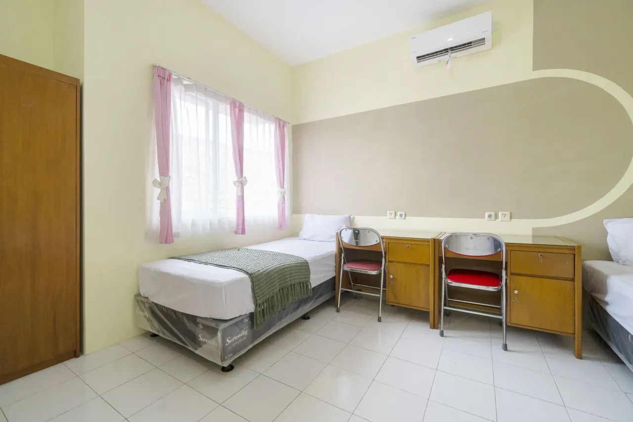 Akasia Depok Superior Twin A