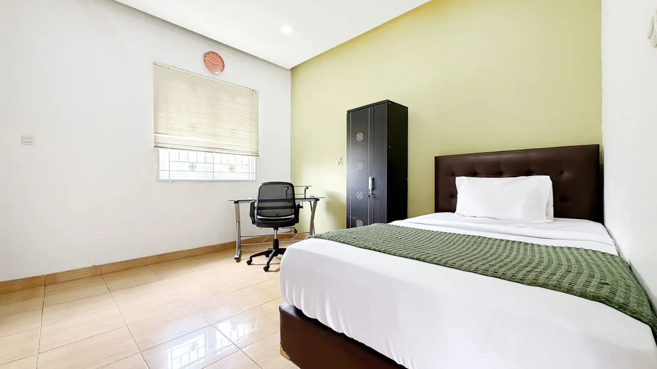 Adhikarya 23 Kost Juanda Depok Regular Full A