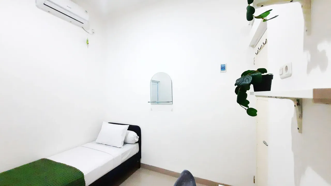 D'Ramayana Kost Limo Depok Compact Single B