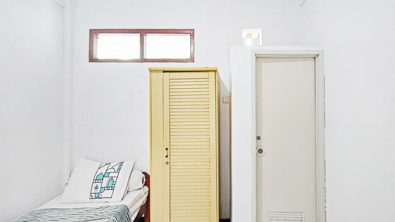 Wisma Violet Margonda Beji Depok Compact Single A
