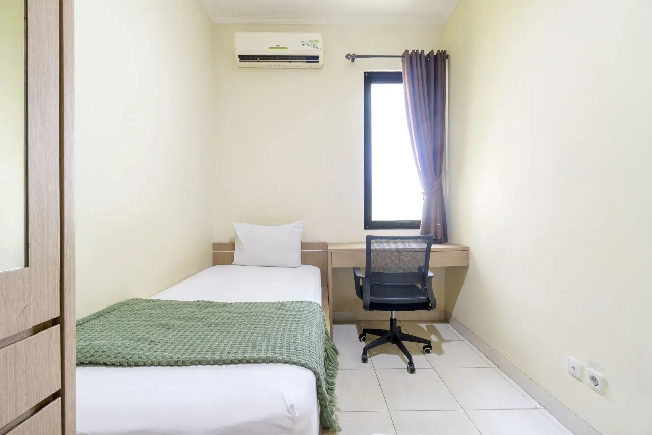 Pine Studento BSD Regular Single A - Foto Utama