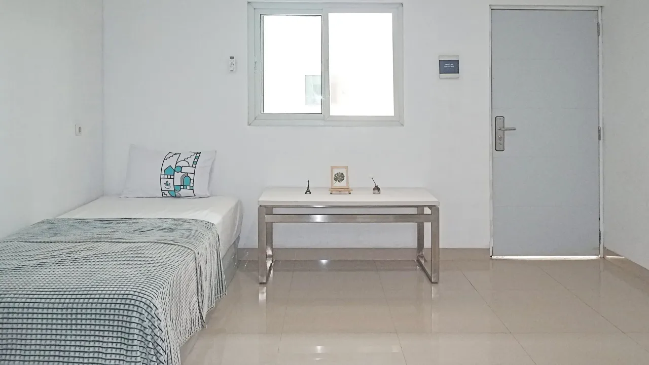 Gading Regency Bandara Soetta Executive Single