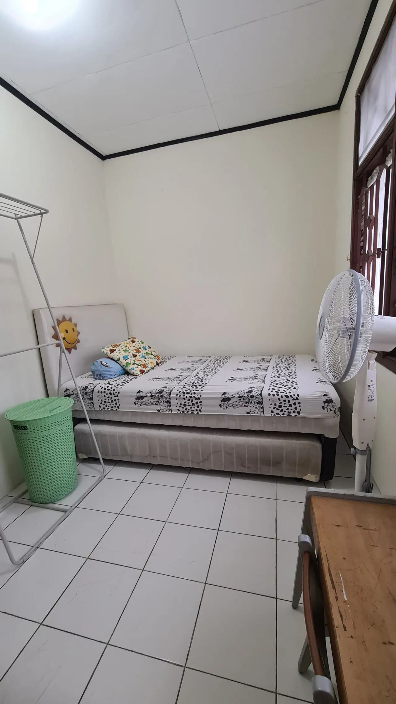Kos Banjar Wijaya Tangerang Kamar Takeshi Gouda