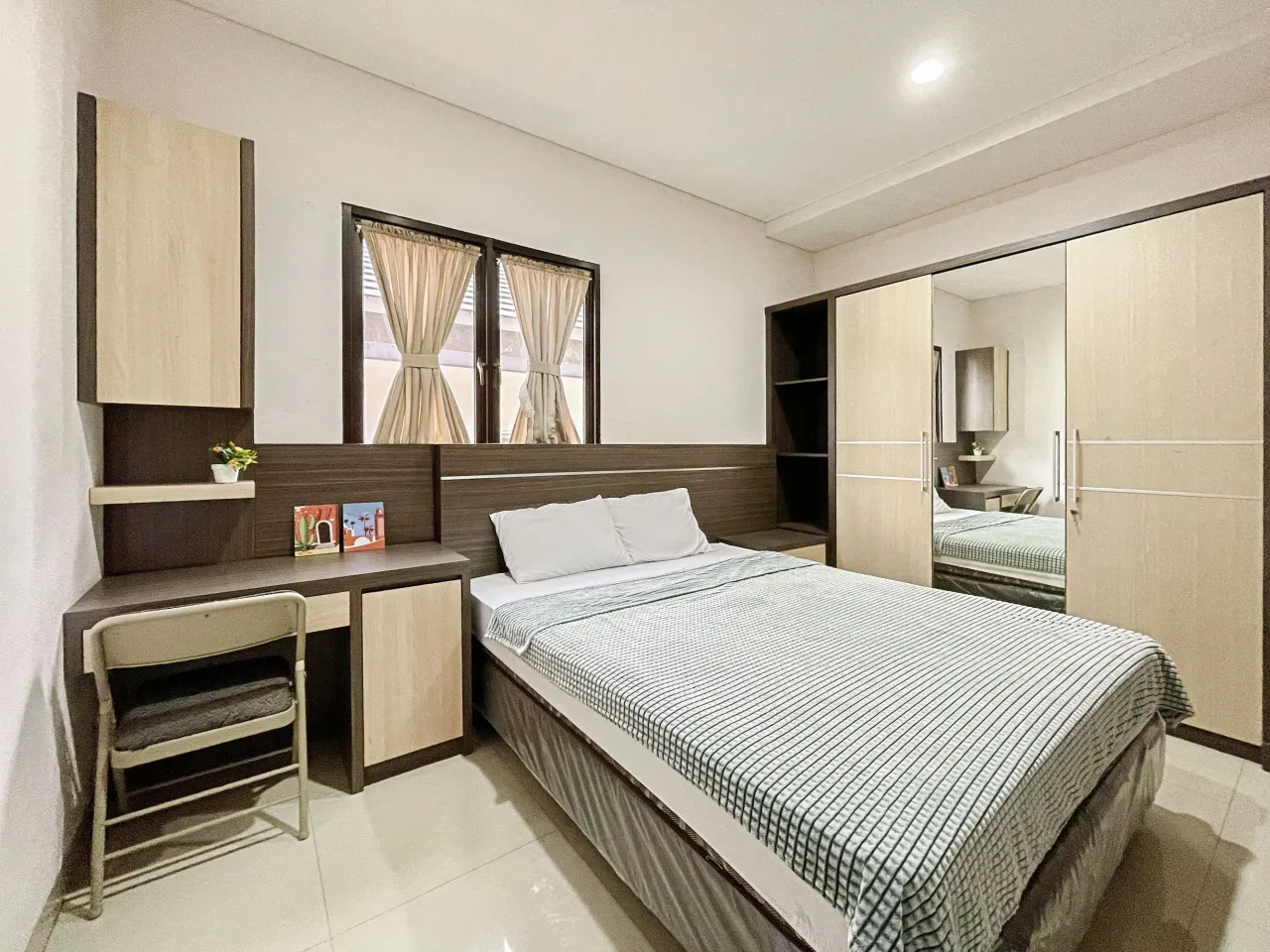 Blossom Home Newton Karawaci Regular Queen A