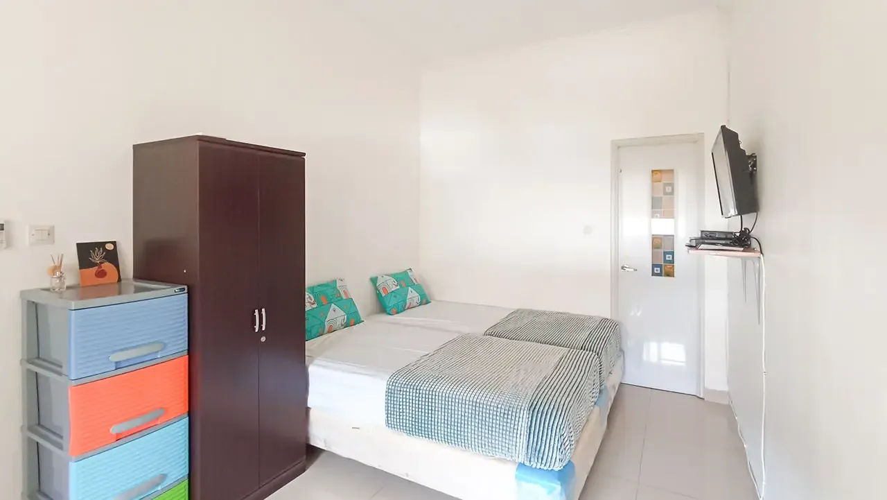 Trishaus Karawaci Superior Twin B