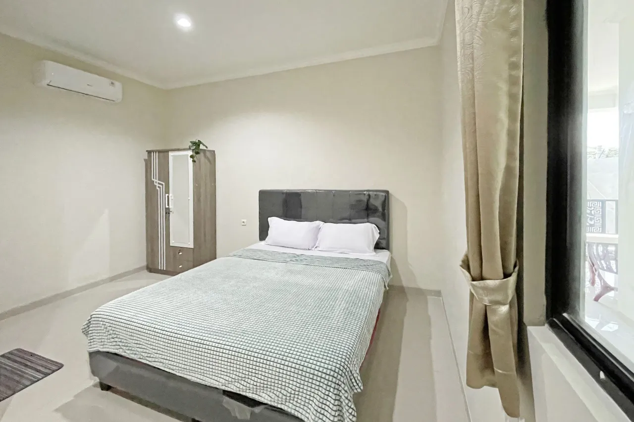 Hanna Residence Meruya Superior Queen A