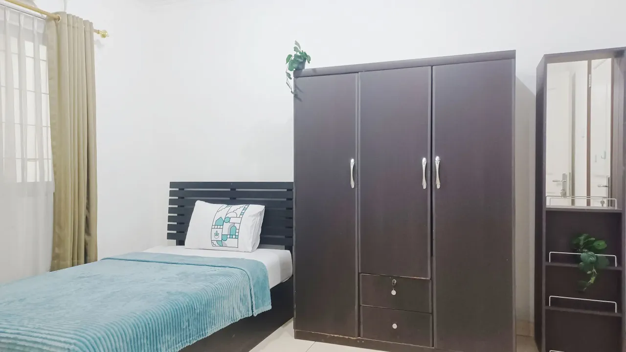 Dipon House Taman Diponegoro Karawaci Superior Single A