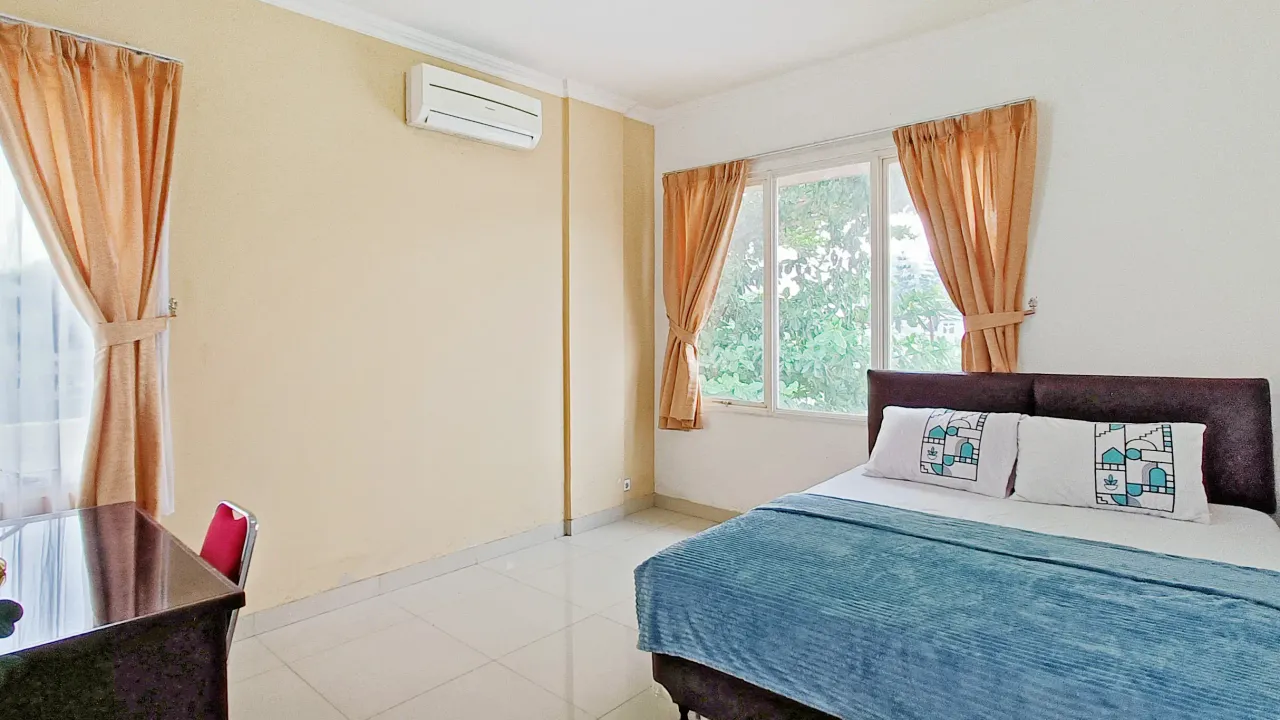 Permata Sari House Karawaci Master Queen