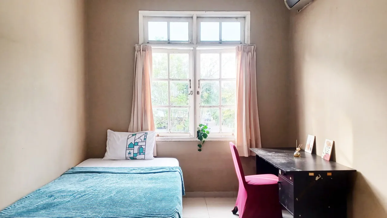 Meteor Garden Kost Taman Bromo Karawaci Superior Single A