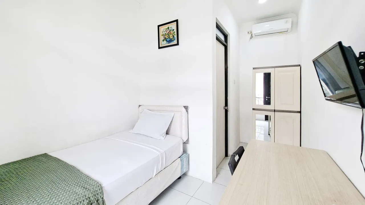 Banny Residence Complex Cikunir Galaxy Bekasi Selatan Compact Single A