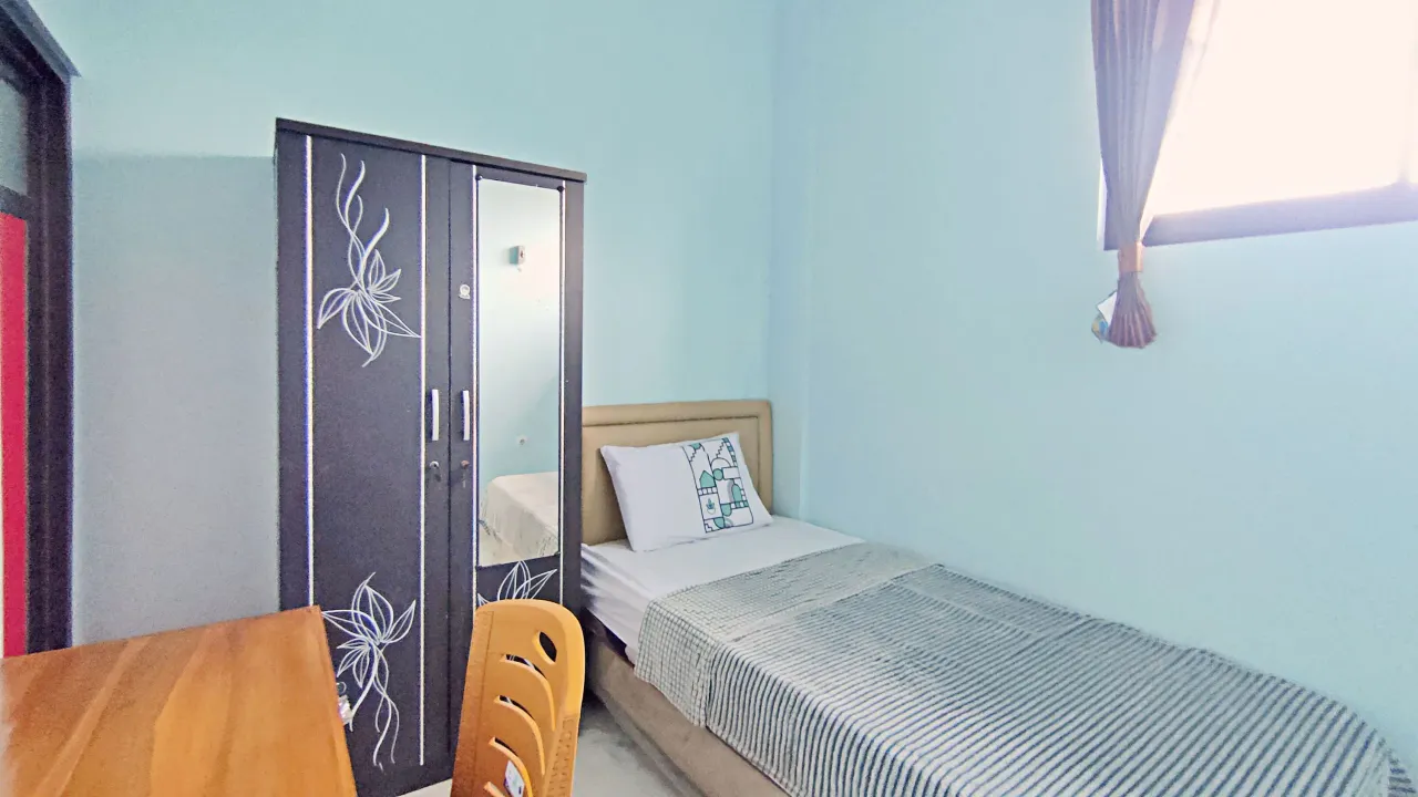 Clinton House II SMB Bekasi Pocket Single B