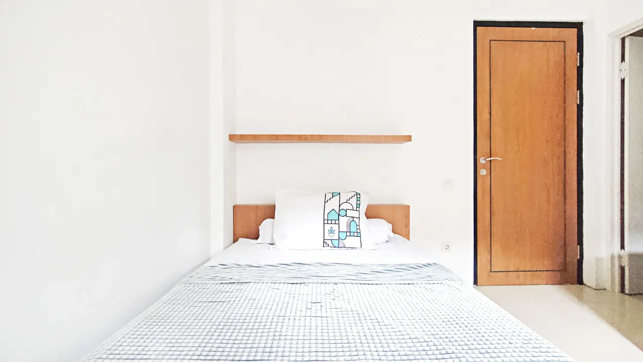 The Lodge Jatiwaringin Compact Single -F