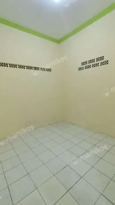 Rumah Kontrakan Pakde Sademi Rumah Kontrakan Pakde Sademi Ciracas Jakarta Timur