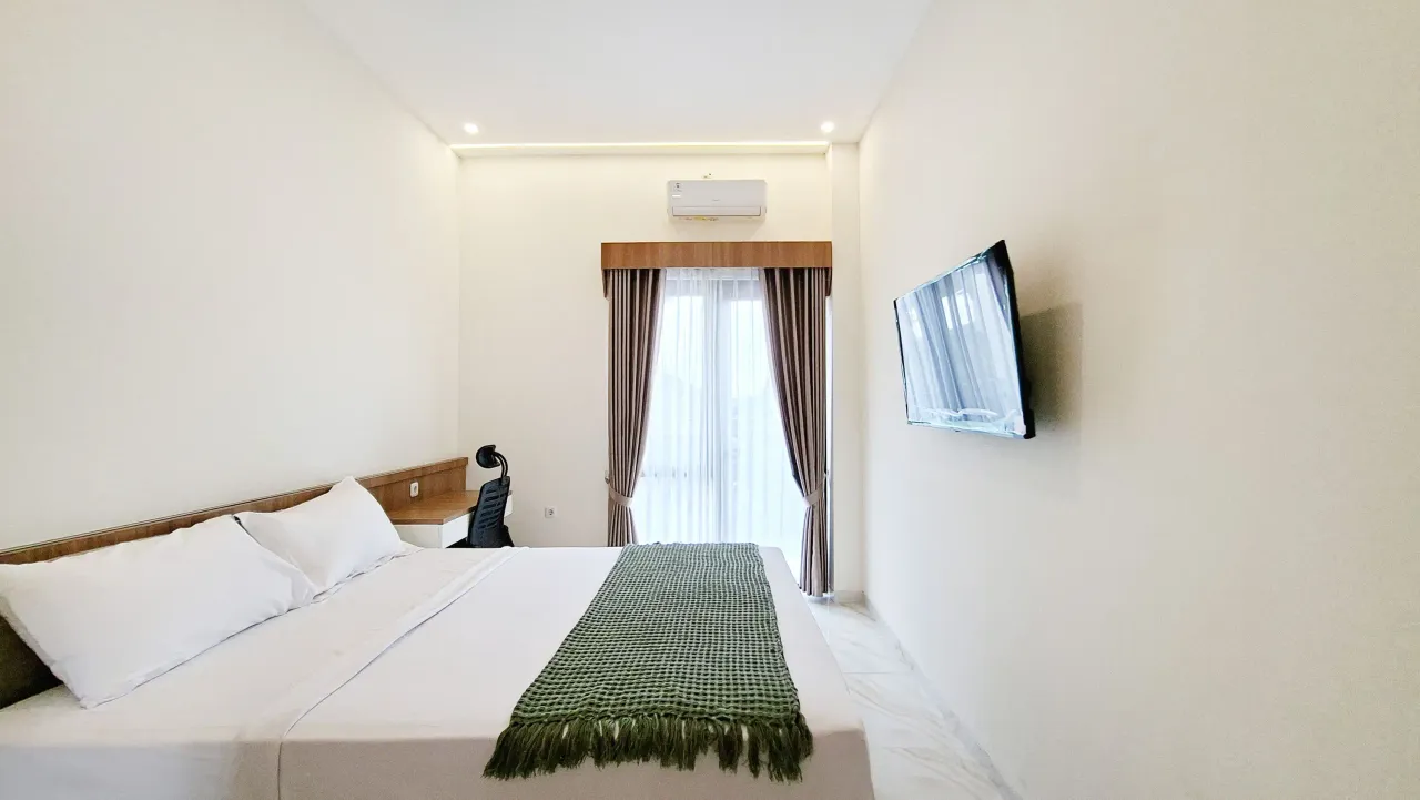 Griya Sentanu Rawalumbu Bekasi Executive Queen A