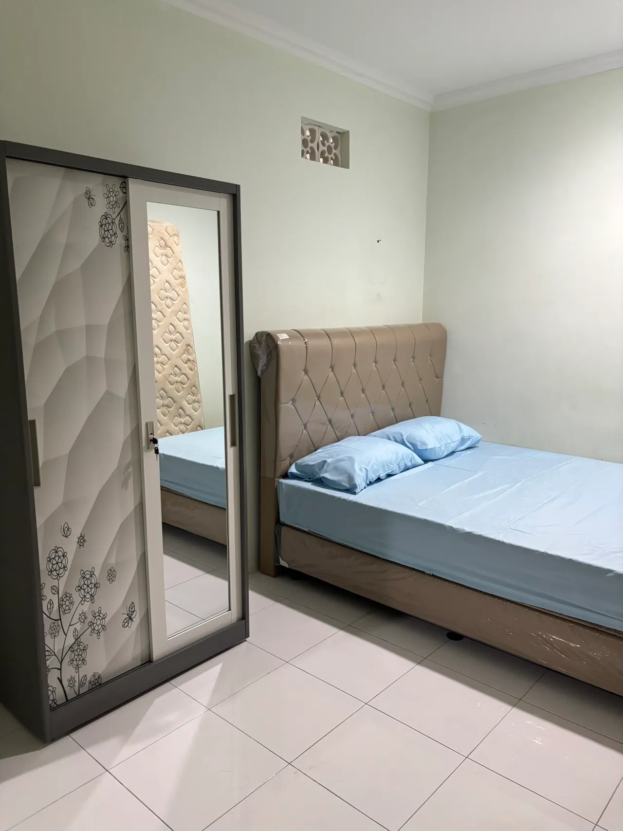 Kos PEREMPUAN ARBAIN ARBAIN 2