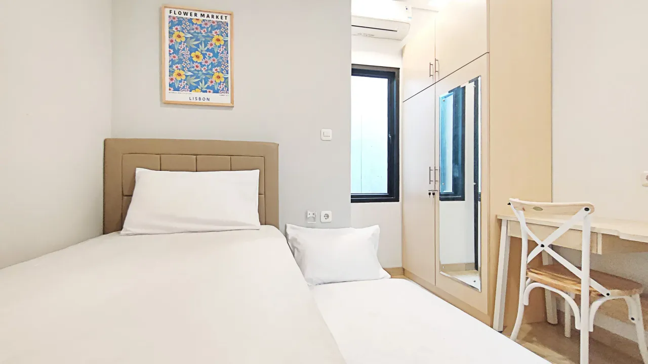 Hanaa Living 45 Ciangsana Kota Wisata Cibubur Compact Single B