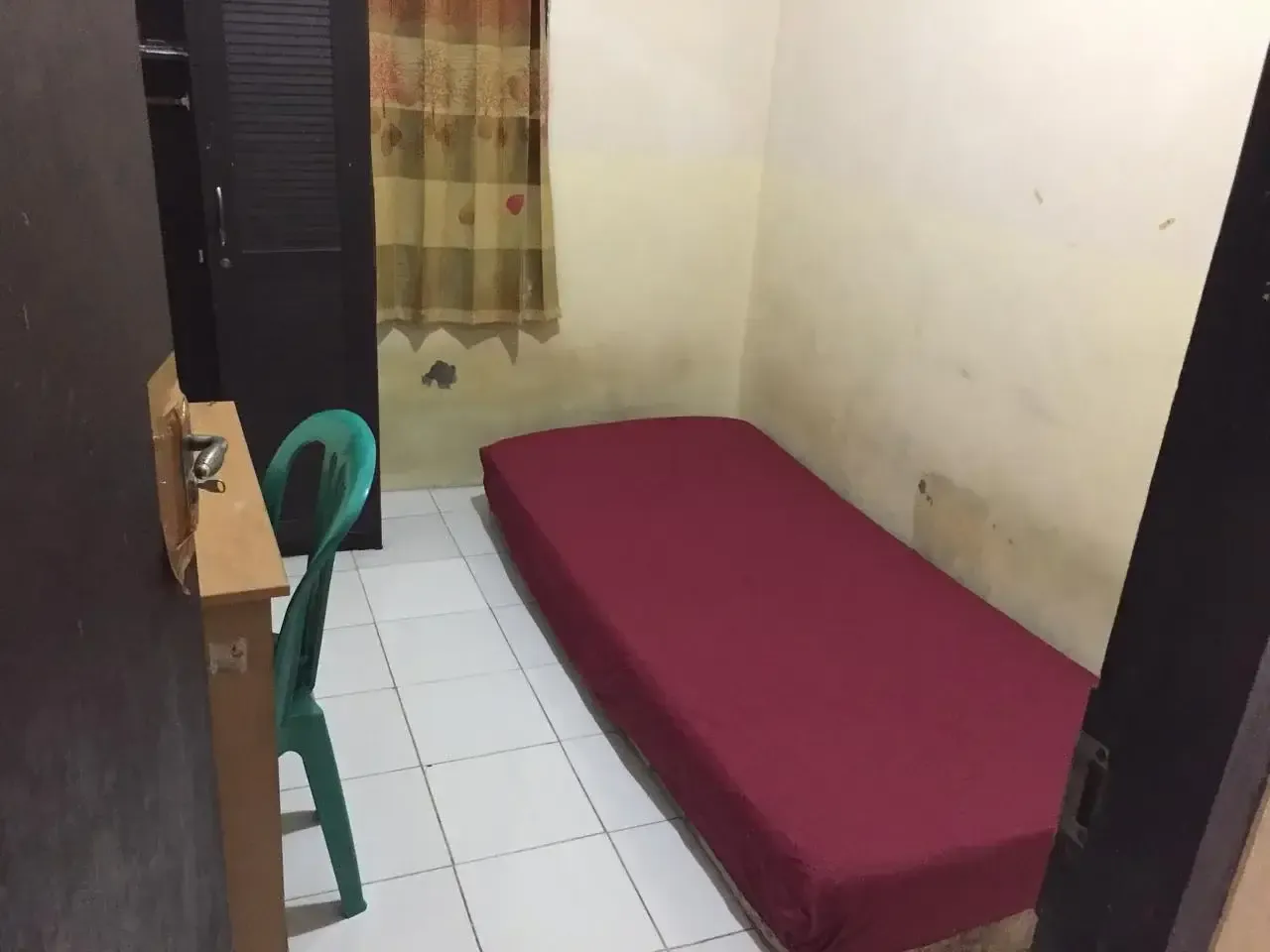 Kos Putra Artzimar - Bu Ade Compact A