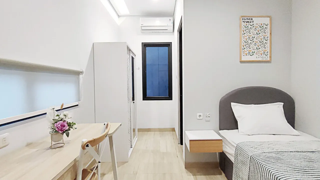 Hanaa Living 45 Ciangsana Kota Wisata Cibubur Compact Single E
