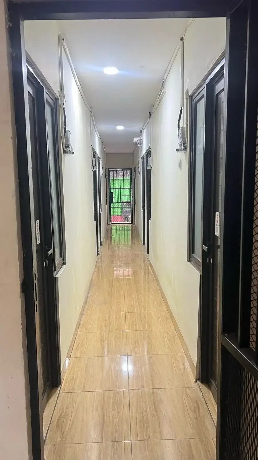 Kos Oren Stayz.. Tipe 1 (kamar mandi luar)