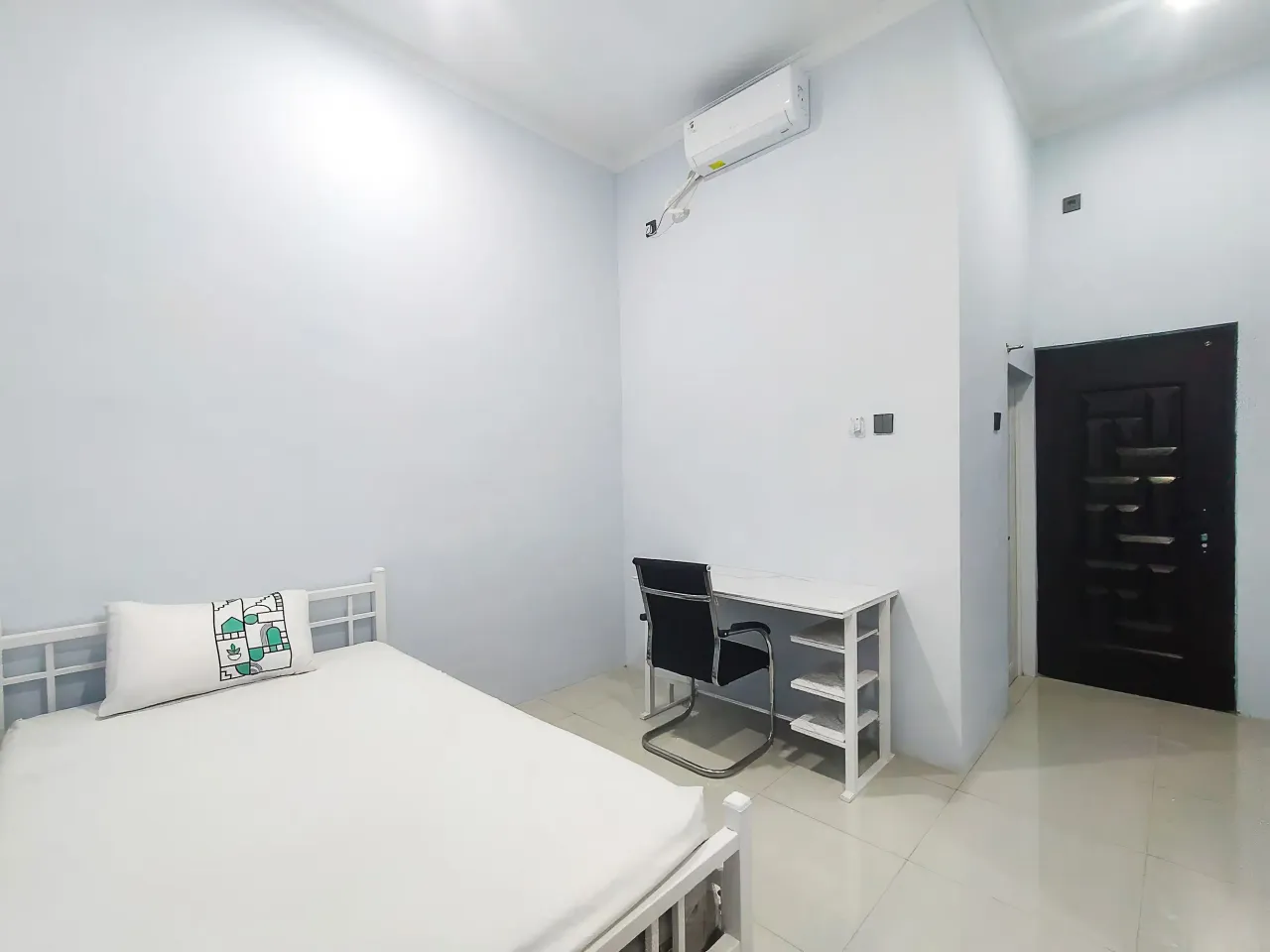 Bee Kost Tembalang Semarang Executive Full A