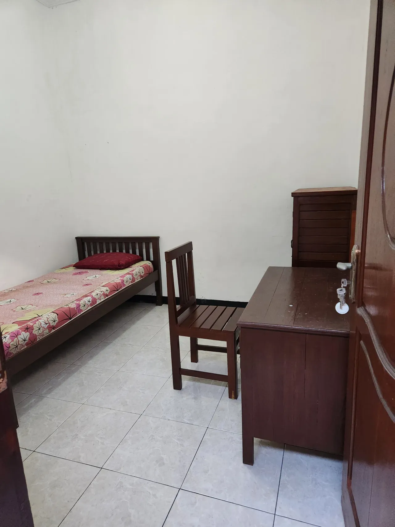 Kos Griya Nadya Kamar - H