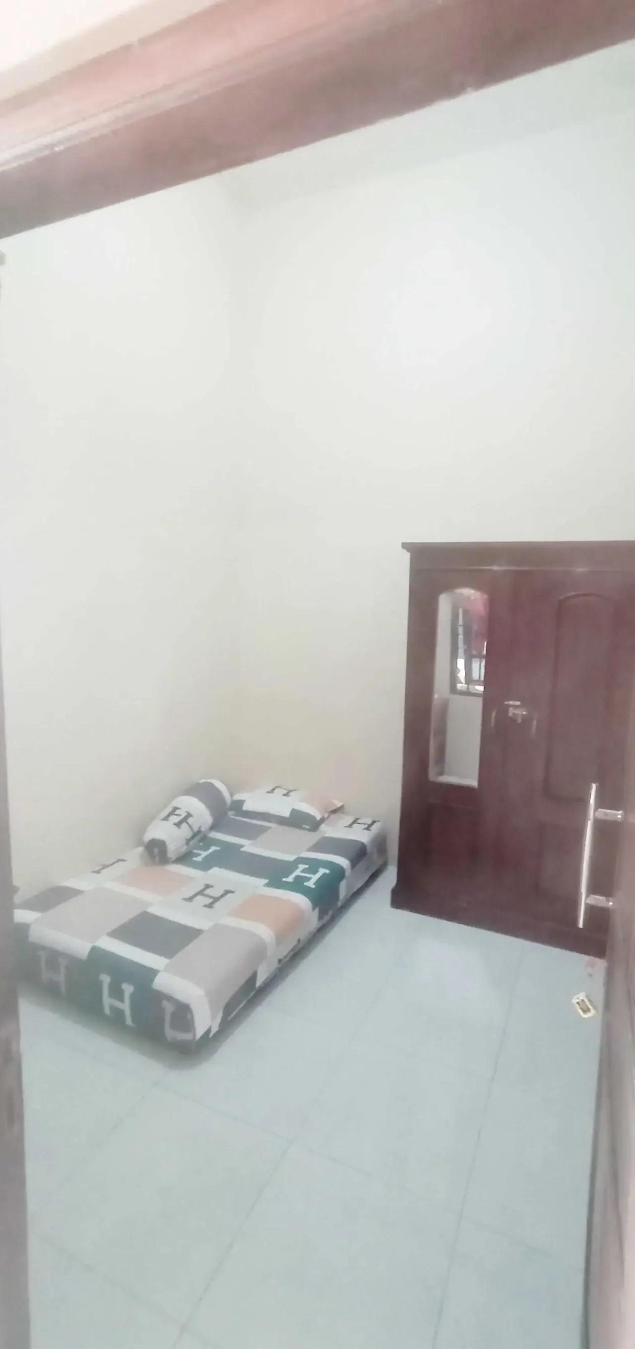 Jl Kalicari Tengah III no 41 Kamar Non AC