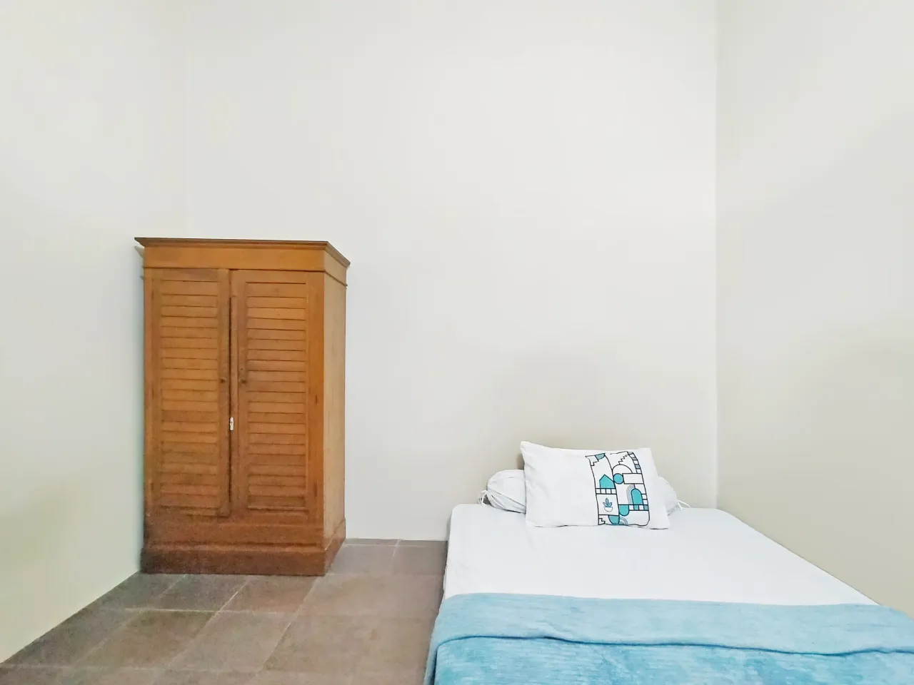 Tiga En 2 Majapahit Semarang Compact Double A